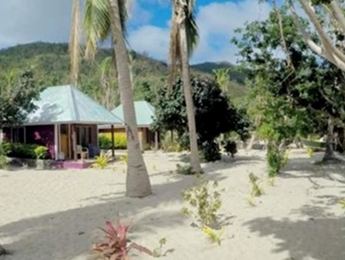 White Sandy Beach Resort